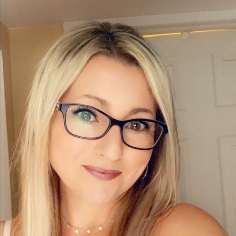 Meet your Posher, Melissa